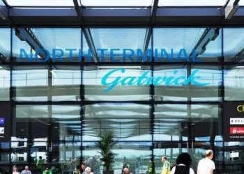 Gatwick Airport taxis cab minicab | London Taxi | Cheap Fare Taxis Airport Transfers Cab Near Me